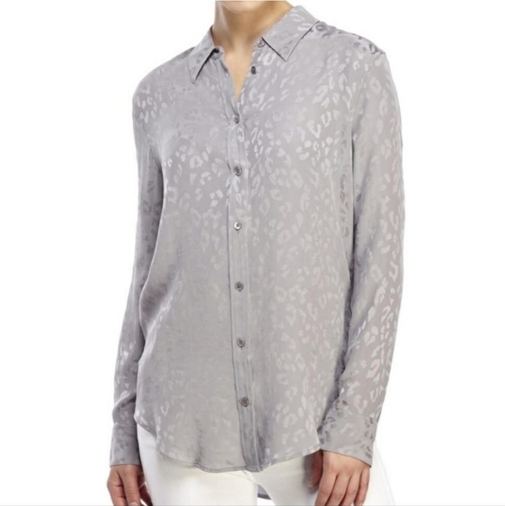 Equipment Femme silk button up blouse gray animal print size XS